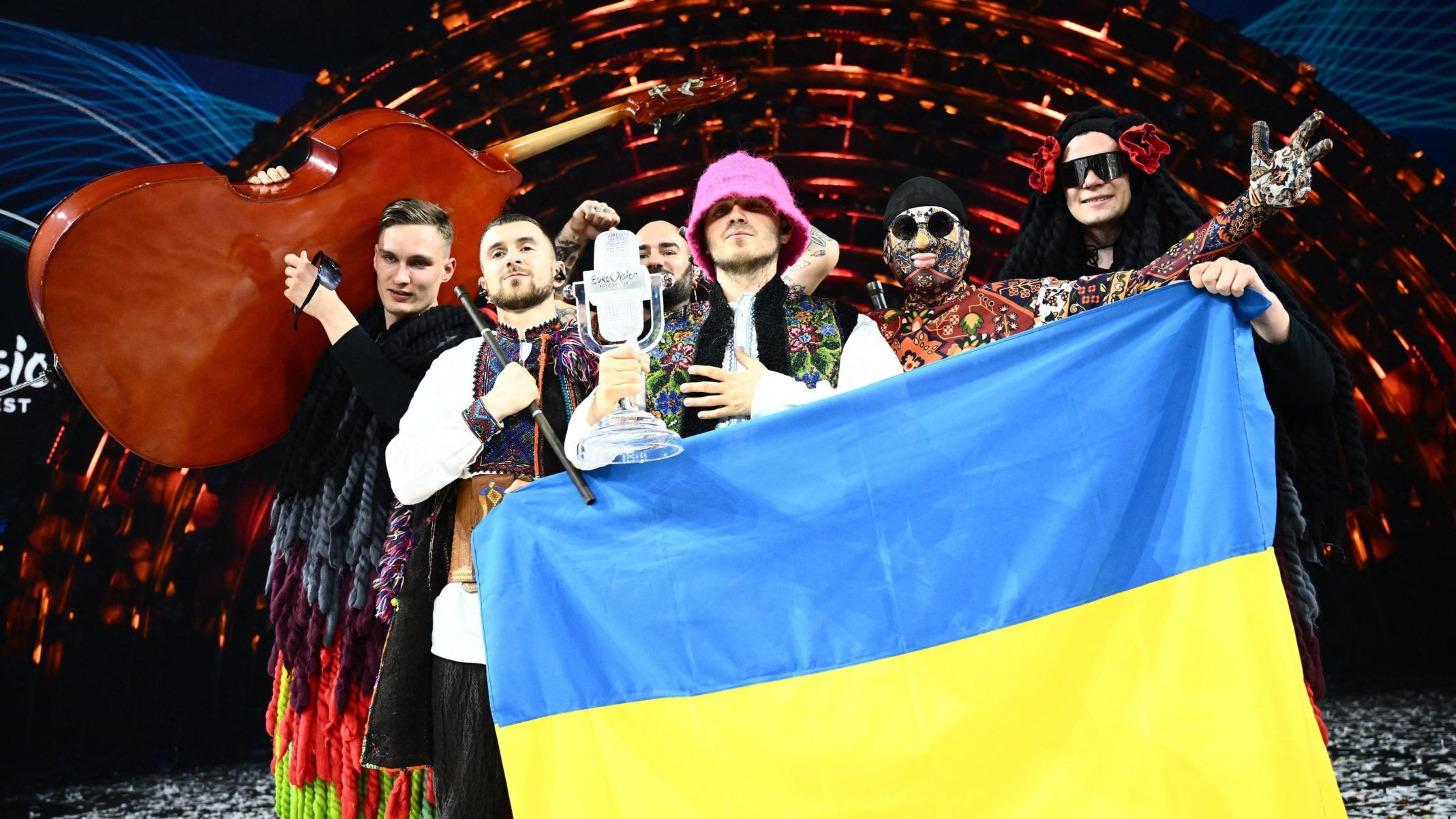 Fotos Das Kalush Orchestra aus der Ukraine feiert den EurovisionSieg