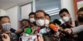 cnn-journalisten-entschuldigen-sich-fuer-das-betreten-des-tatorts-einer-kindertagesstaette-in-thailand