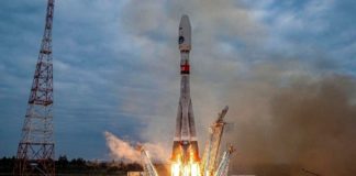 russia-launches-spacecraft-in-race-to-explore-the-moon’s-south-pole