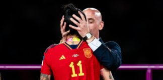 luis-rubiales-faces-investigation-by-spanish-football-federation-after-kissing-player