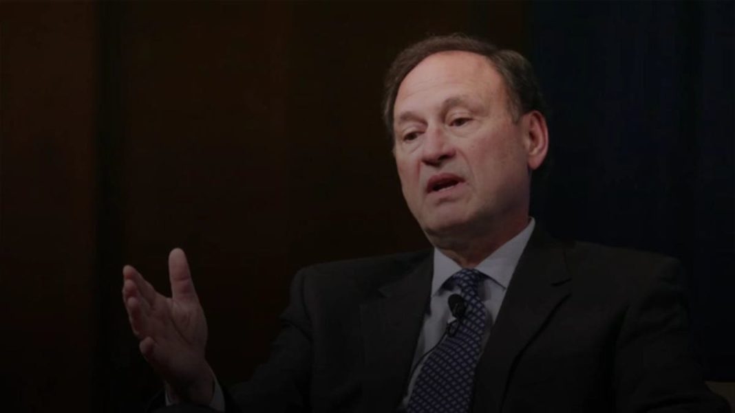samuel-alito-refuses-to-recuse-from-supreme-court-case-with-attorney-who-interviewed-him-for-wall-street-journal