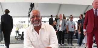 darius-rucker-honors-his-mother-with-new-album-‘carolyn’s-boy’